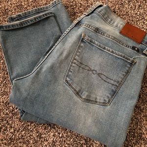 LUCKY JEANS